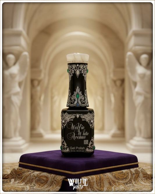 Wolfie White - Alabaster (Black)